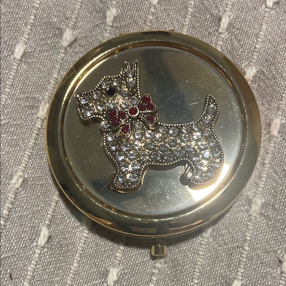 Gold Compact with Rhinestone Scottie Dog Design